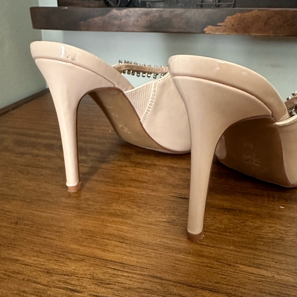 BCBGeneration shoes - Picture 4 of 6